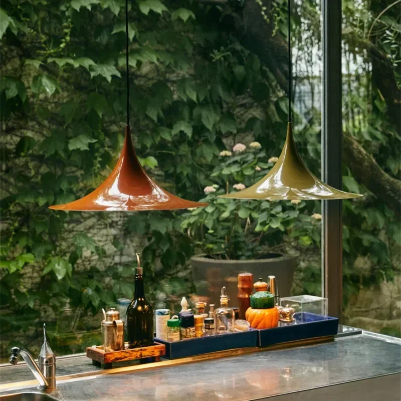 Skandinavien Pendelleuchte Hochwertige dänische Lampe Moderner minimalistischer Kronleuchter Bunte Lampe Bar Esszimmer Hängeleuchte Raumdekoration