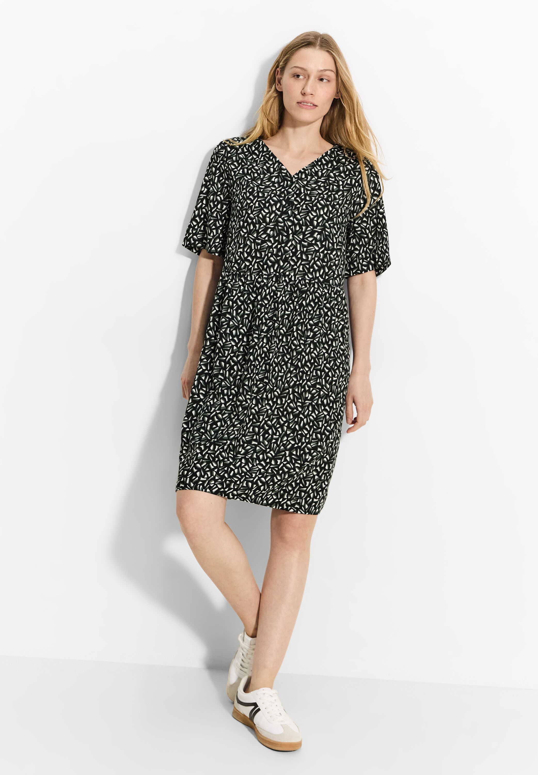 Sommerkleid CECIL, Damen, Gr. XL (44), US-Größen, schwarz, Stoff, 100% Viskose, bedruckt, gerade knielang, V-Ausschnitt, Bündchen, Kleider Sommerkleid, aus Viskose