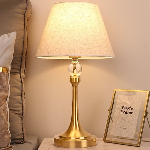 leichte luxus tischlampe berührungsempfindliche nachttischlampe warme und dauerhafte lampe moderne und einfache nordische nachttischlampe für das hauptschlafzimmer Image