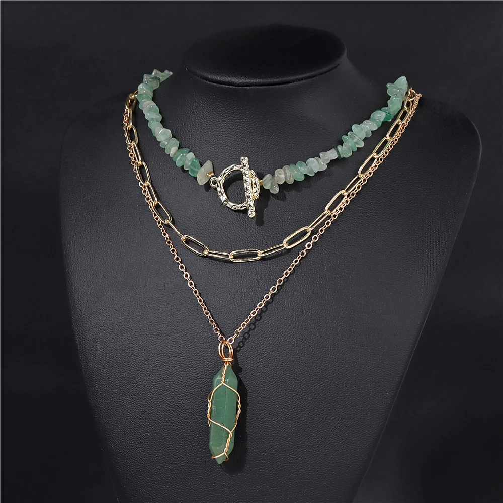Collana di perline multistrato moda estiva Collana con ciondolo a pendolo a colonna esagonale Collana con pietra naturale Avventurina verde Catena clavicola