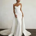 Robe de mariée sirène chic en satin blanc sans bretelles robe de mariée bon marché longue traîne
