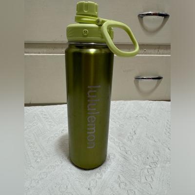 Lululemon Athletica Dining | Lululemon Back To Life Sport Bottle 24oz Green | Color: Green | Size: 24 Oz