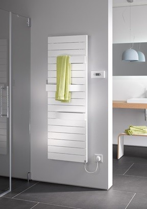 Kermi Badheizkörper Tabeo-E BH1437x101x600mm max.P800, glanzslb, FKS li. weiß,Schuko, TBE10150060WIX TBE10150060WIXK Image