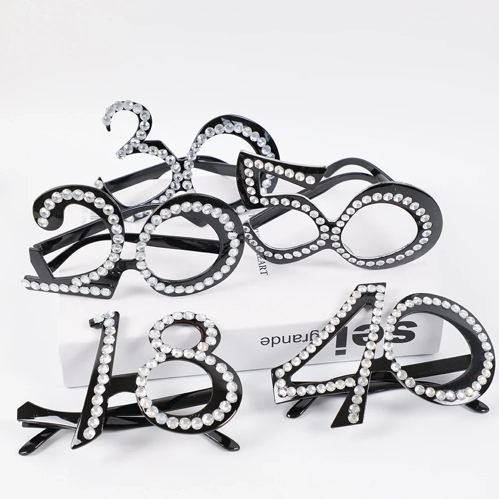 1 Stück Diamant Geburtstag 18/20/21/30/40/50/60/80th Jahre alt Brillen Geschenk Foto Requisiten für alles Gute zum Geburtstag Partybevorzugungen Dekoration Image