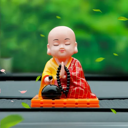 Ornement de voiture mignon, tête de secousse solaire, petit moine, bonne Fortune, pendentif de