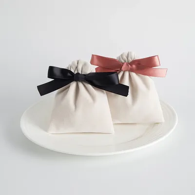 5pcs/Lot Bulk Beige Velvet Pouches Ribbon Jewelry Packing Display Storage For Wedding Candy Gift