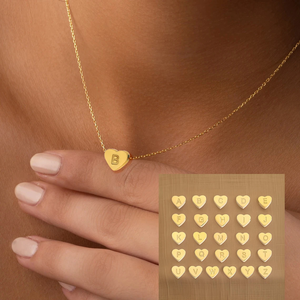 CARLIDANA Minimalistischer vergoldeter Edelstahl-Schmuck, Initiale für Kinder, Alphabet-Anhänger, kleine Mini-Herz-Anfangsbuchstaben-Halskette Image