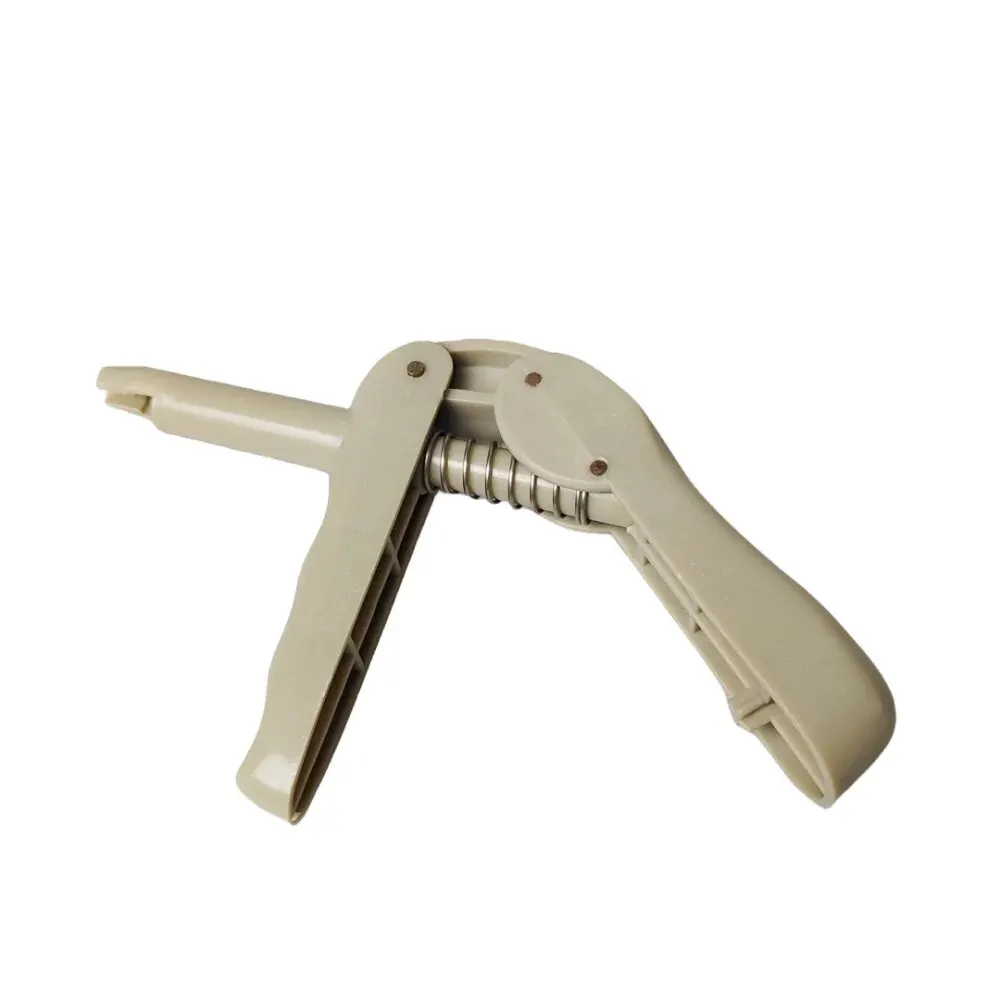 Zahnmedizinische Verbundpistole zur präzisen Abgabe von Verbundharz zur Reparatur und Wiederherstellung beschädigter oder verfallener Zähne. Zahnheilkundewerkzeug Image