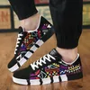 Mode Graffiti Schwarz Turnschuhe Männer Bequeme Leinwand Männer Skateboard Schuhe Atmungsaktive Skate Trainer Männer Designer Flache Turnschuhe