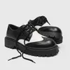Klassische Schwarz-Weiß-Brogues formelle Schuhe Männer lässig Business Lederschuhe Herren Derby Schuhe Designer Plattform formale Slipper