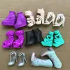 Monstering Hohe Puppe Schuhe Stiefel Sandalen Original Puppe Dekore Bunte Perücke Rosa Blau Gold Rot Haar Persönlichkeit Puppe Zubehör