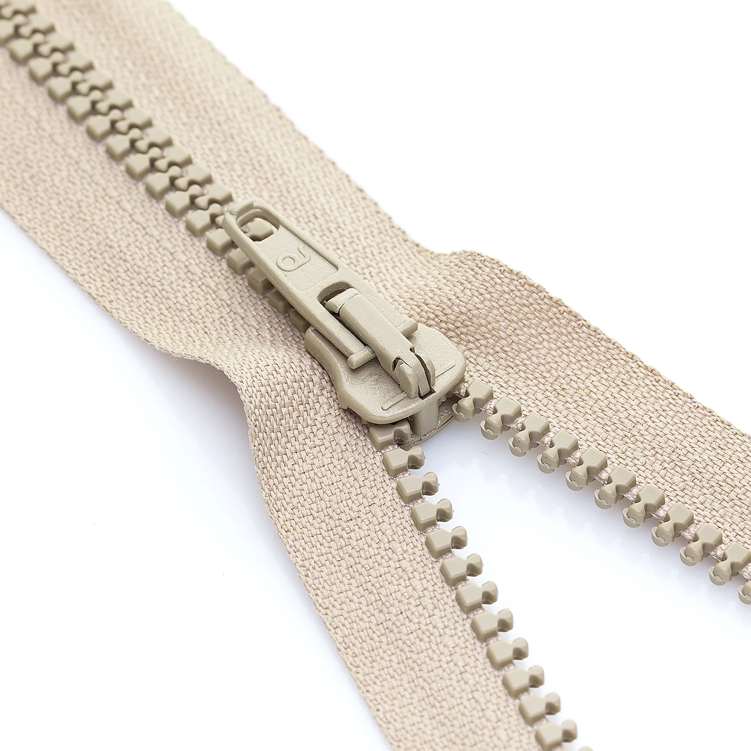 buttinette Reißverschluss mit Kunststoffkrampe in 5,8 mm, beige, teilbar Image