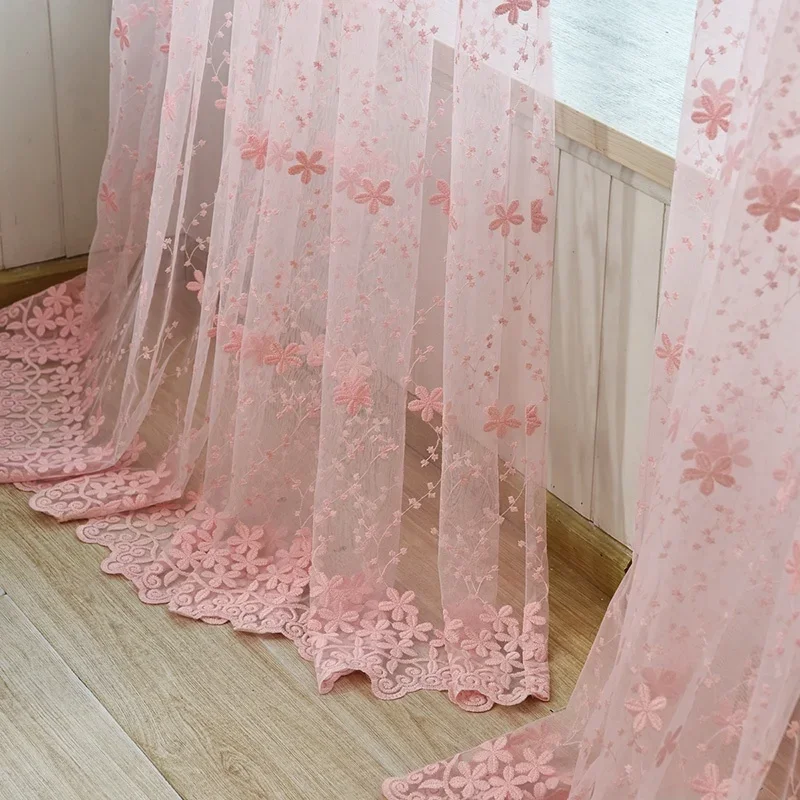 Rosa Blumen bestickter durchsichtiger Vorhang Französischer Vintage Voile Bauernhaus Vorhang für Schlafzimmer Romantische Erkerfenster Vorhänge Tülle oben Image