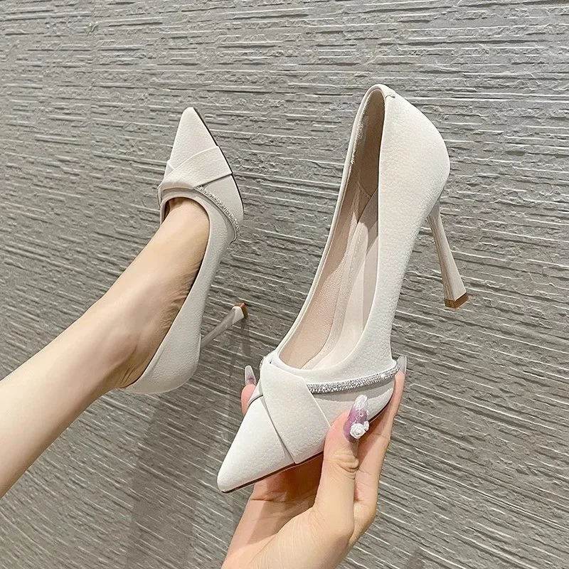 Neue High Heels Frauen Schuhe Hochzeit Stilettos Luxus Sandalen Frühling Herbst Neue Kristall Spitz Kleid Partei Pumpen Frauen Schuhe