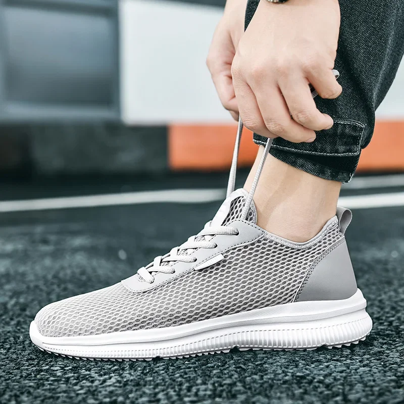 Maedef Sommer Mesh Schuhe Herren Turnschuhe atmungsaktive leichte Herren Freizeit schuhe Schnürschuhe Wanderschuhe bequeme Herren schuhe Image