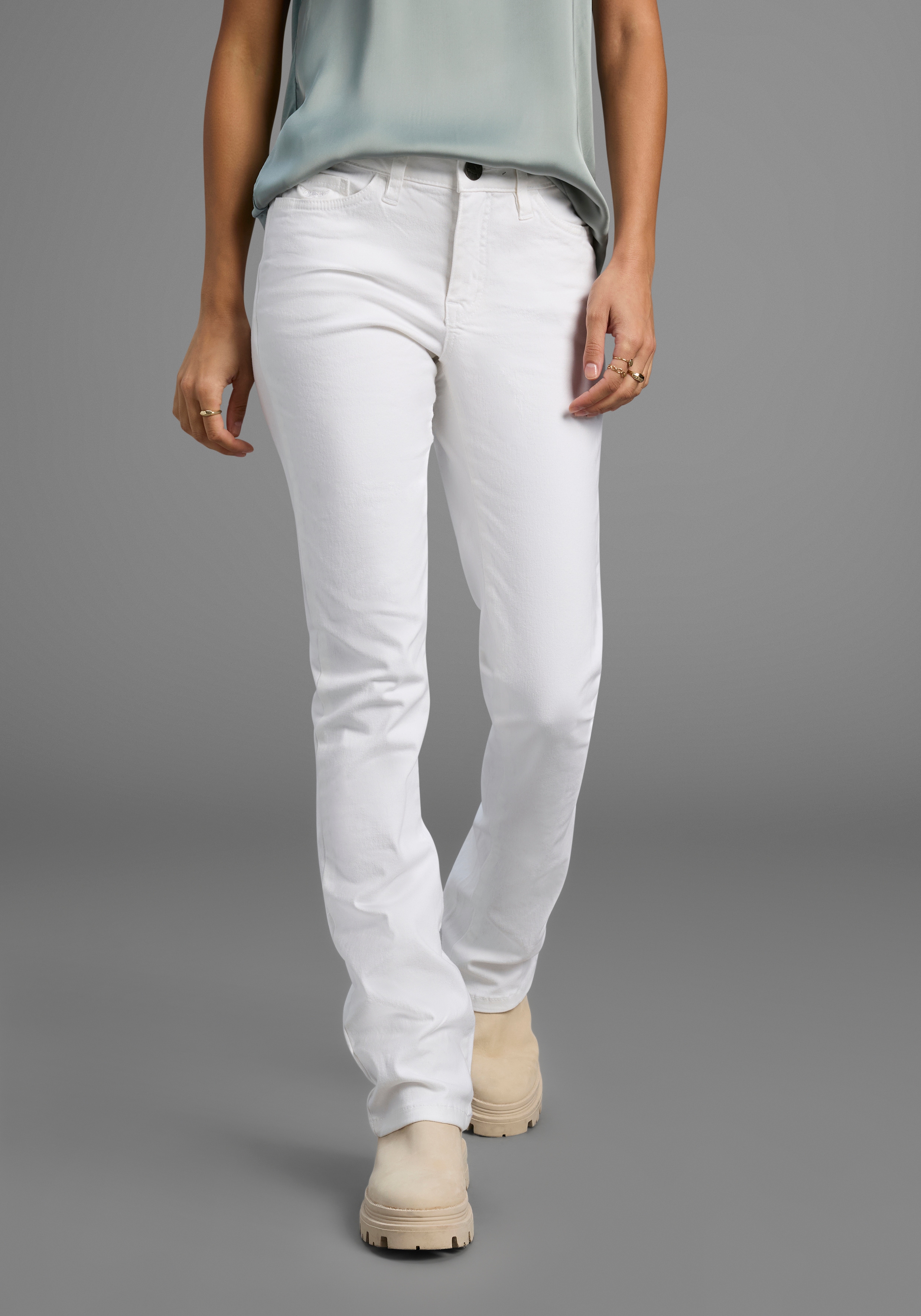 Bootcut-Jeans ARIZONA "Baby-Boot", Damen, Gr. 76, K + L Gr, weiß, Denim/Jeans, Obermaterial: 98% Baumwolle, 2% Elasthan, Basic, eng lang, Jeans, normale Leibhöhe, Bootcut, mit Coinpocket, mit Eingrifftaschen, Topseller Image