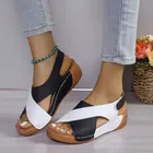 Sandali con zeppa di colore a contrasto delle nuove donne Estate Peep Toe Scarpe da spiaggia antiscivolo Donna Comoda piattaforma Sandali romani Mujer