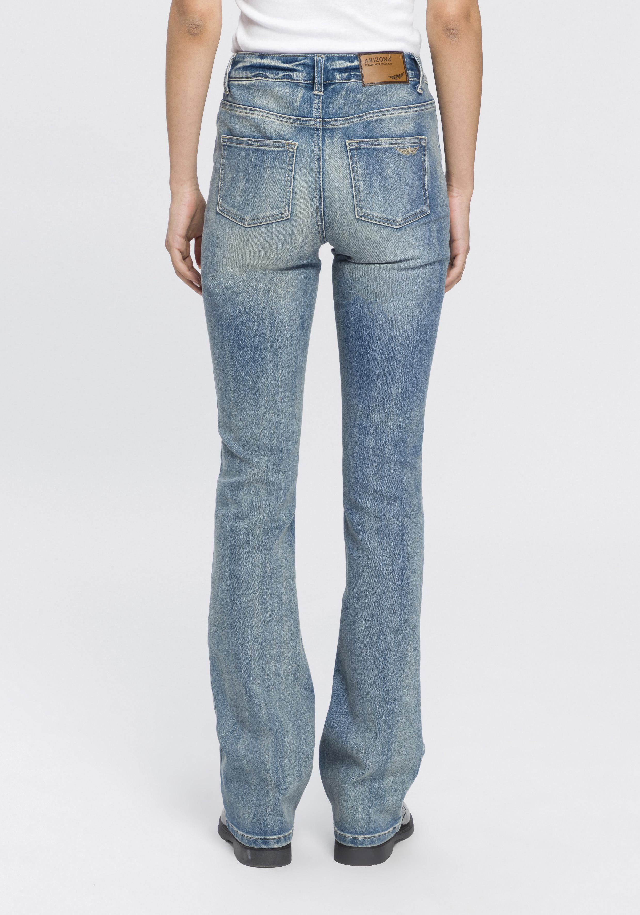 Bootcut-Jeans ARIZONA "Baby Bootcut", Damen, Gr. 84, K + L Gr, blau (mid, blau, use), Denim/Jeans, Obermaterial: 69% Baumwolle, 29% Polyester, 2% Elasthan, Abriebeffekte, Basic, bootcut fit, Jeans, leicht ausgestelltes Bein, hohe Leibhöhe