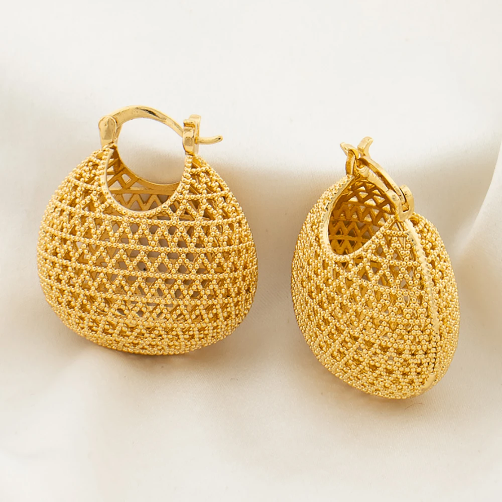 Klobige Clip-Ohrringe für Frauen, vergoldet, Taschenform, Ohrringe, Einfachheit, Kupfer, Ohr, aushöhlen, Schmuck, Hochzeit, Party, weibliche Geschenke Image