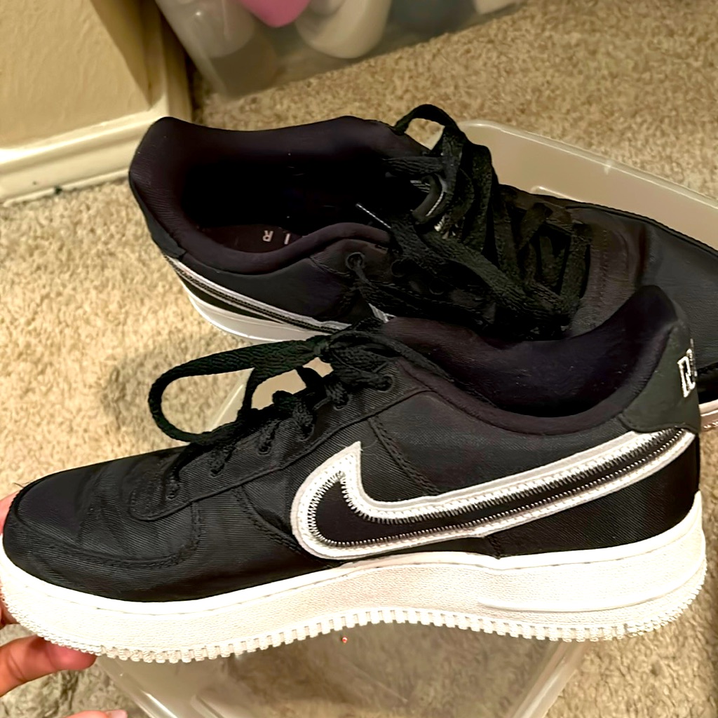 Nike Shoes | Black Nike Sneakers | Color: Black/White | Size: 7y