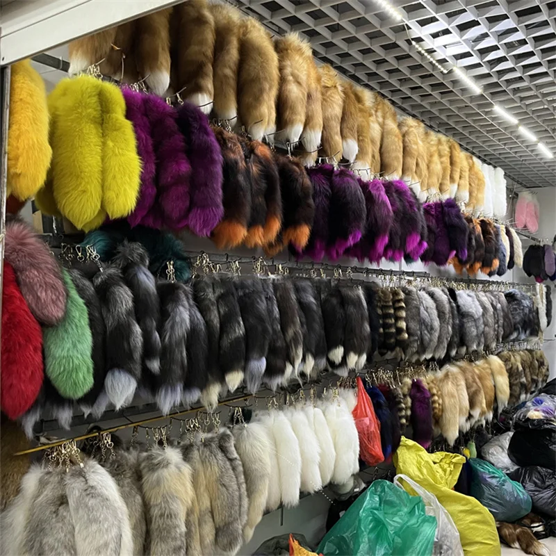Natürlicher Fuchs Pelz Schwanz Schlüssel bund pelzig schick y2k Schwanz Schlüssel bund Fuchs Pelz Schlüssel ring Zubehör Länge 40 cm Auto Schlüssel anhänger für Frauen Image