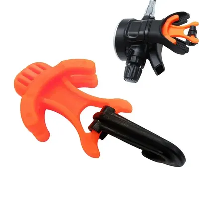2Colors Scuba Dive Mouthpiece Holder for 2nd Stage Regulator Octopus Retainer Clip Scuba Dive Mouthpiece Holder