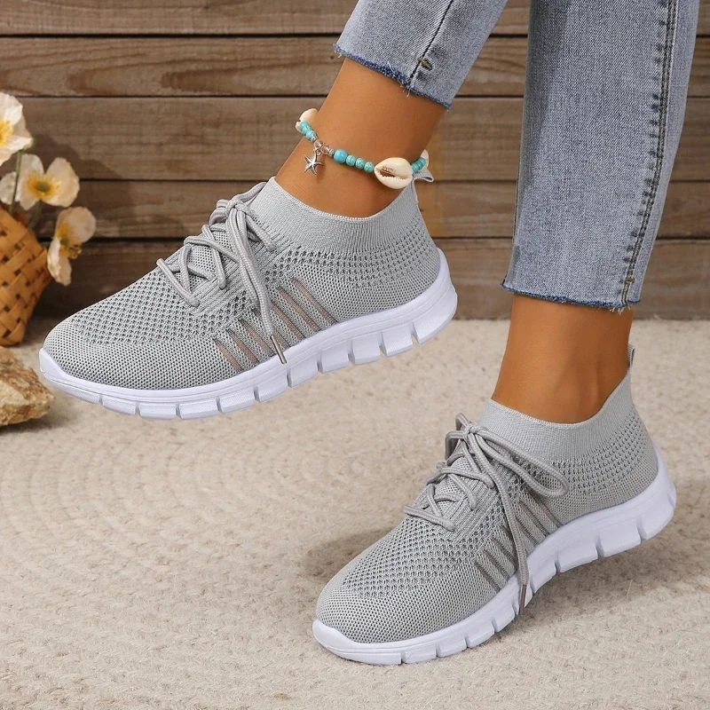 Neue Frauen Casual Flats Damen Sportschuhe Frau Slip on Schnür schuhe alle Farbe Chunky Sohle Mode Fly Stricken Mesh Schuhe