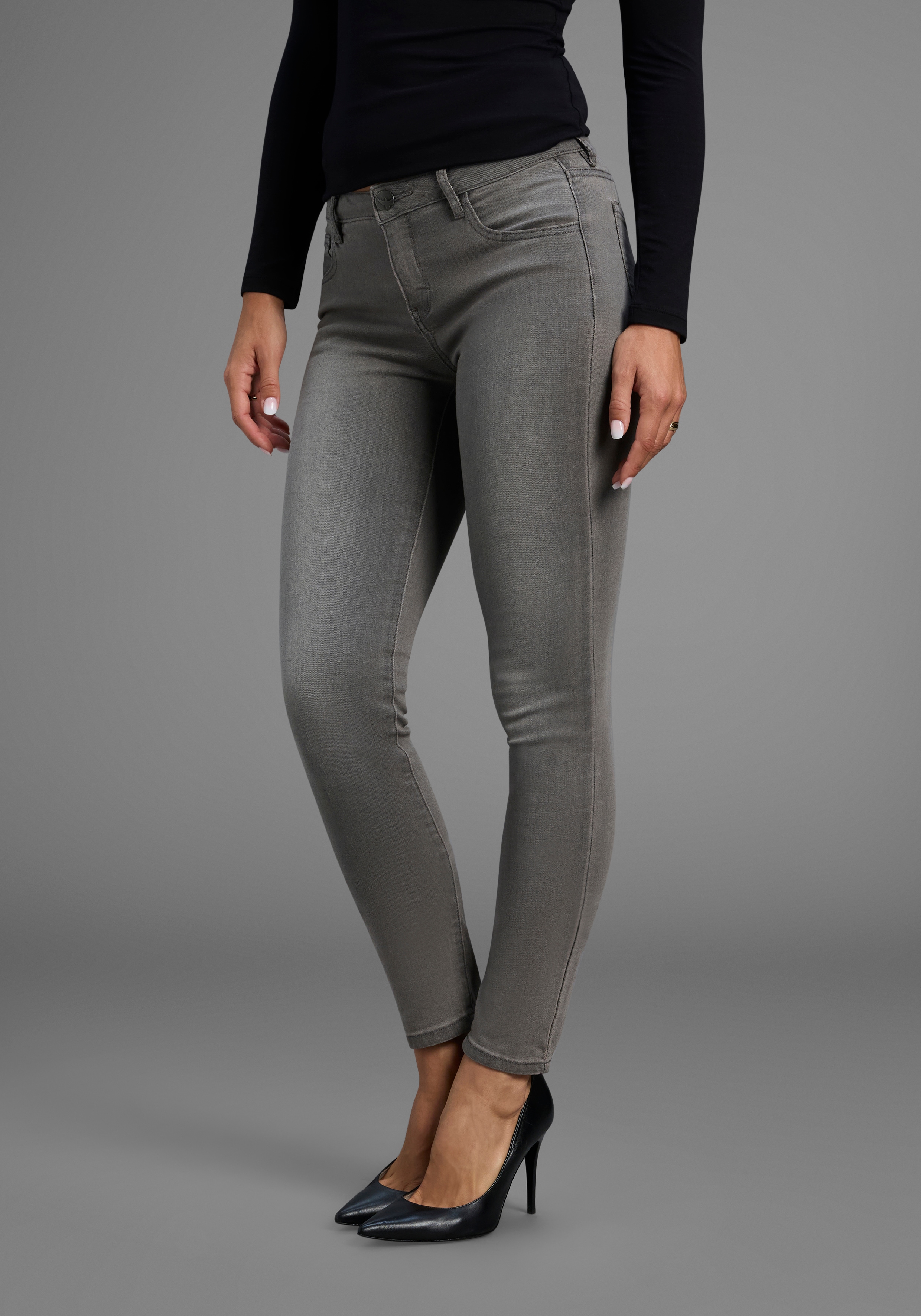 Skinny-fit-Jeans ARIZONA "Ultra-Stretch", Damen, Gr. 25, K + L Gr, grau (grau used), Denim/Jeans, Obermaterial: 74% Baumwolle, 24% Polyester, 2% Elasthan, Basic, extraeng lang, Jeans, extra-enger Beinverlauf, normale Leibhöhe, mit Eingrifftaschen,...