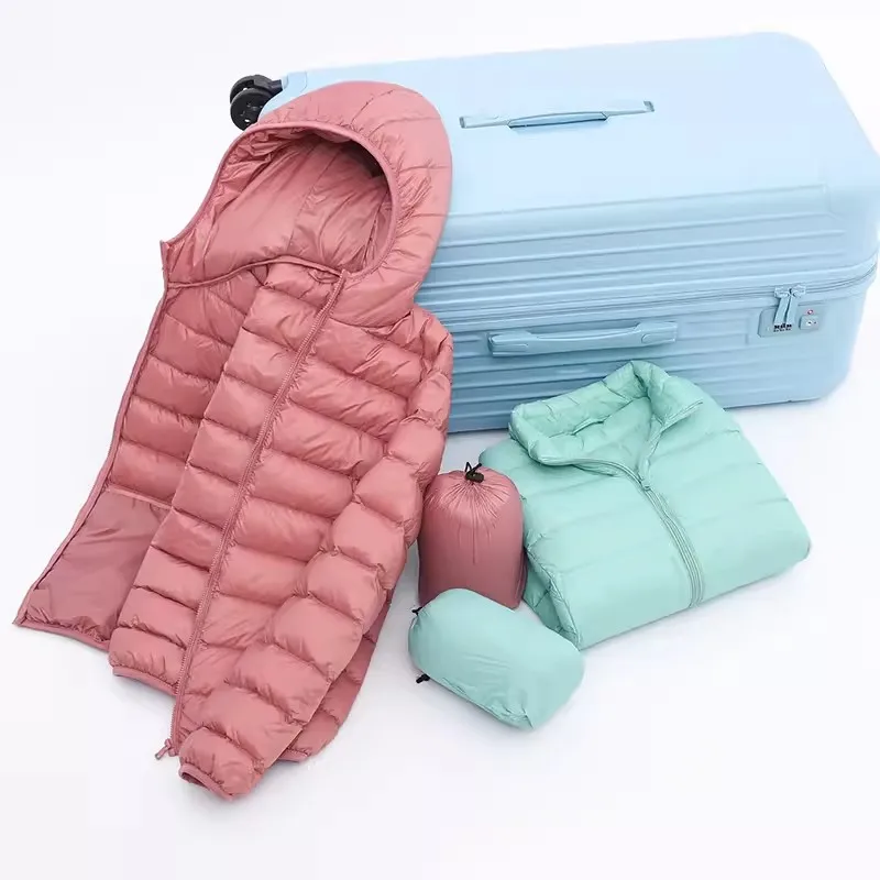 Plus Größe Dünne Licht Unten Jacke Frauen 2024 Herbst Winter Dünne Kurze Kapuze Warme Weiße Ente Unten Mantel Frauen Oberbekleidung streetwear