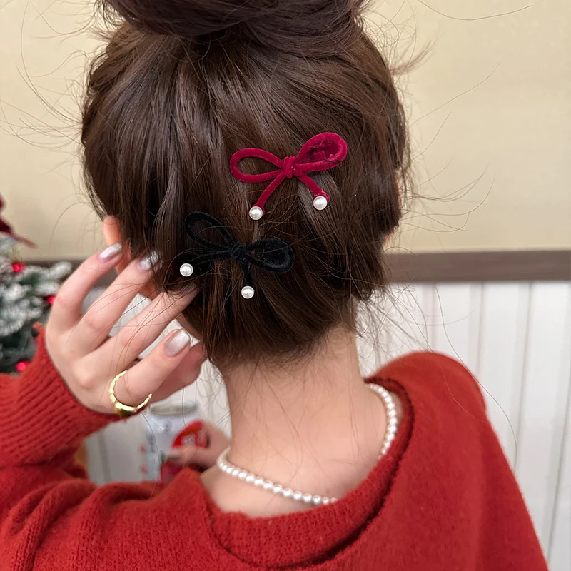 Awaytr Mini Samt Bogen Haarnadel Frauen elegante Bogen kleine Haar Kralle Pony Haars pange Mädchen Pferdes chwanz Haarnadel Mode Haarschmuck Image