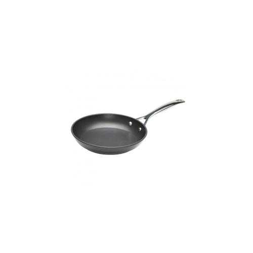 Le Creuset Alu Pfanne Flach 22 cm