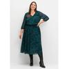 Chiffonkleid SHEEGO "Große Größen", Damen, Gr. 48, Normalgrößen, grün (tiefgrün gemustert), Obermaterial: 100% Polyester;Futter: 98% Viskose, 2% Elasthan, gemustert, feminin, figurumspielend lang, V-Ausschnitt, 3/4-Ärmel, Kleider, in Wickeloptik,...