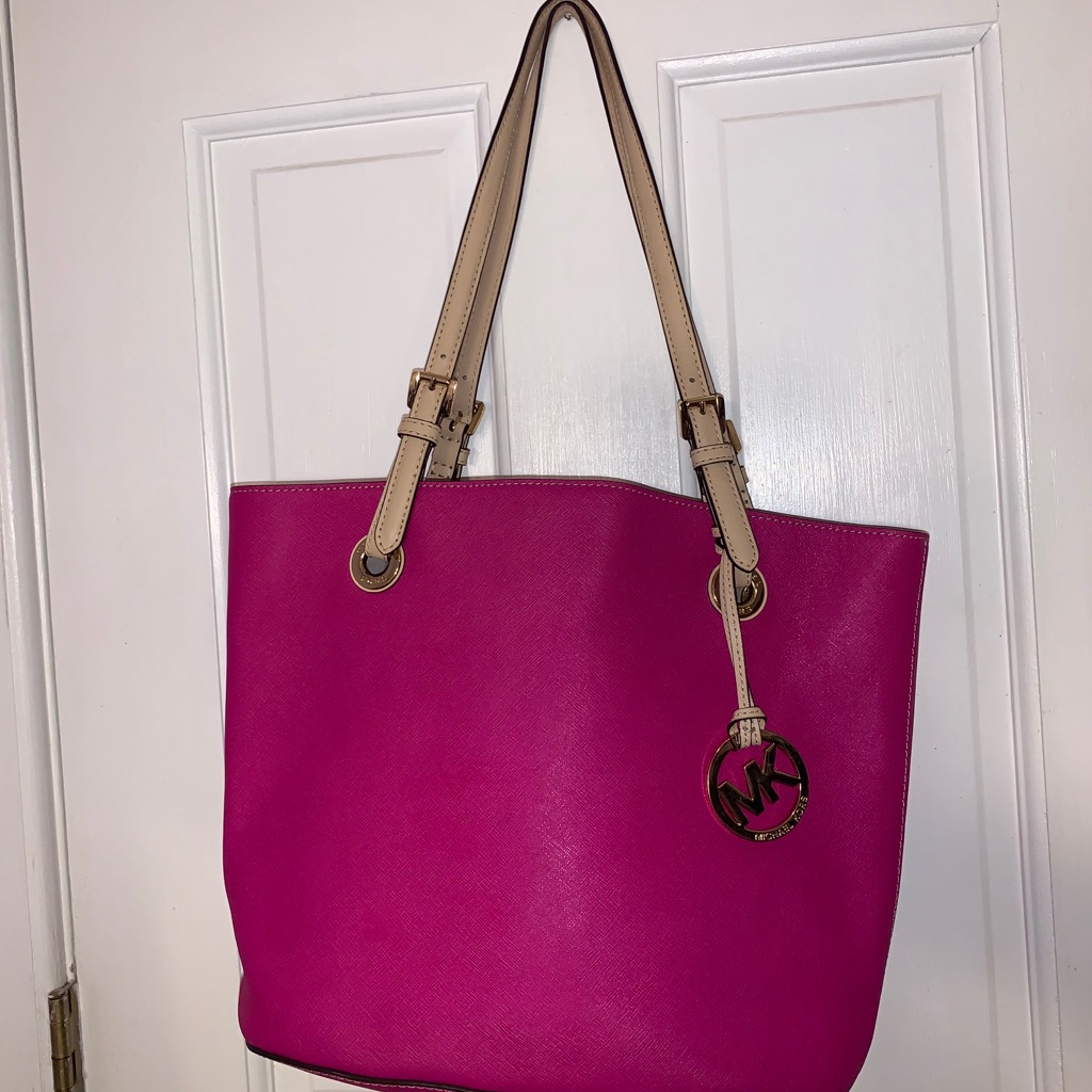 Michael Kors Bags | Gently Used Pink Mk Purse | Color: Pink | Size: Os