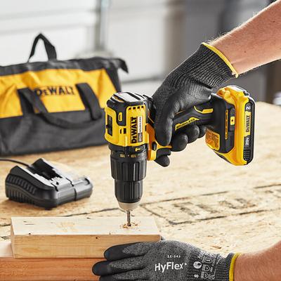 DeWalt 20V MAX 1/2" Variable Speed Cordless Brushless Hammer Drill Driver Kit with Rechargeable 2.0 Ah Lithium-Ion Battery, Charger, and Storage Bag DCD798D1