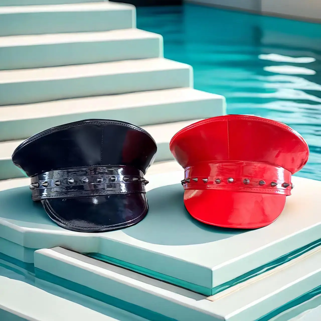 Brennender Mann rote und schwarze Hip Hop Rock Cap Militär kappe, Leder nägel in verschiedenen Farben geeignet für Halloween-Party, Musik