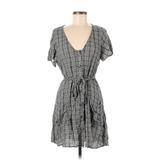 American Eagle Outfitters Casual Dress - Shirtdress V Neck Short Sleeve: Gray Checkered/Gingham Dresses - Women's Size Large