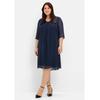Cocktailkleid SHEEGO "Große Größen", Damen, Gr. 50, Normalgrößen, blau (marine), Obermaterial: 100% Polyester;Futter: 95% Viskose, 5% Elasthan, unifarben, elegant, figurumspielend knieumspielend, V-Ausschnitt, 3/4-Ärmel, Kleider Partykleid, im...