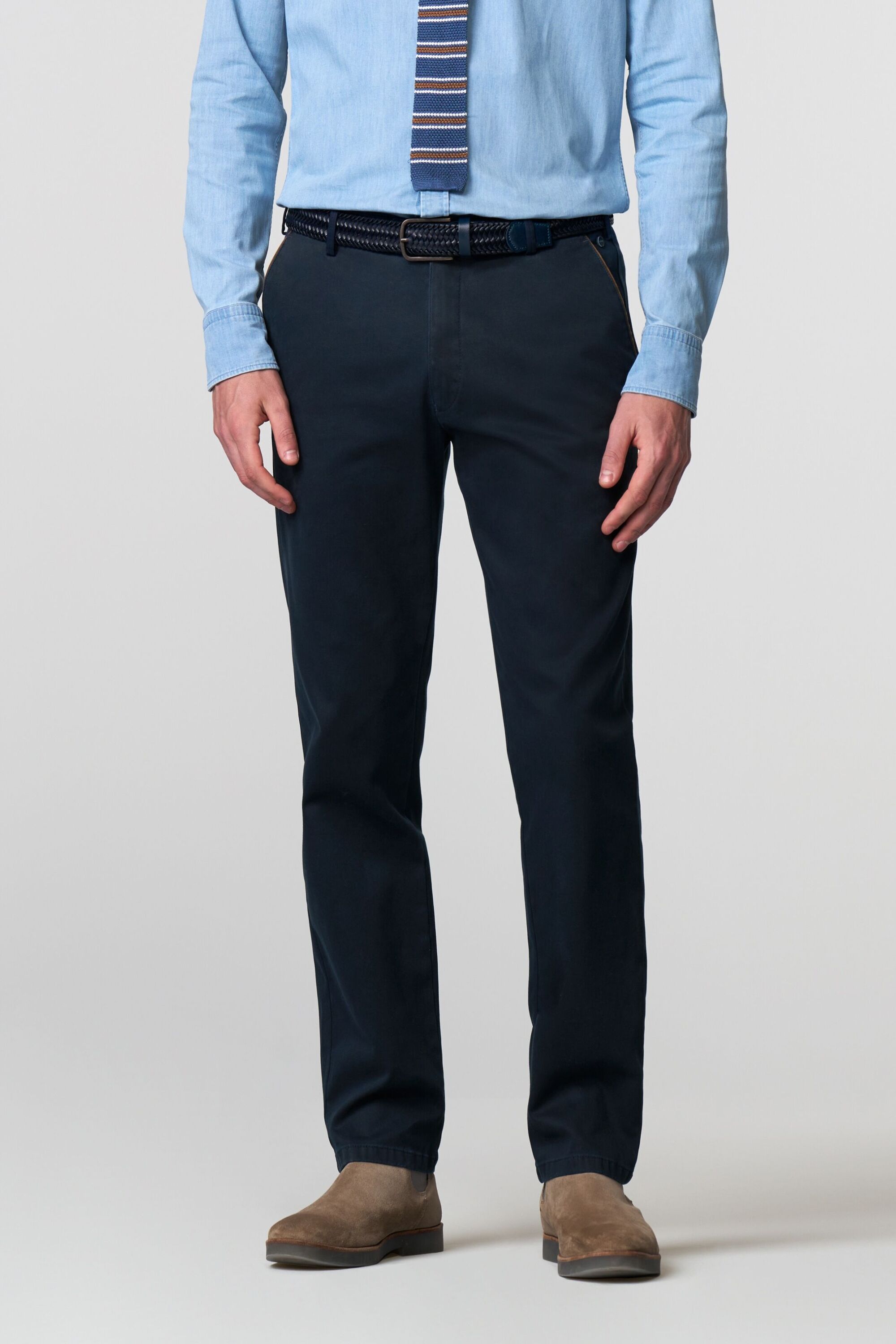 Chinos MEYER "New York", Herren, Gr. 38, Länge 32, blau (dunkelblau), 97% Baumwolle, 3% Elasthan, unifarben, regular fit lang, Hosen, aus reiner Bio-Baumwolle
