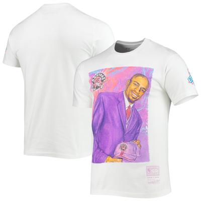 Mitchell & Ness Vince Carter Herren-T-Shirt „Toronto Raptors Hardwood Classics Draft Day“ in Farbwaschung, Weiß Image