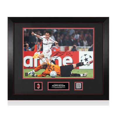 Signiertes und gerahmtes Foto des AC Mailand-Funktionärs Filippo Inzaghi: Endziel der UEFA Champions League 2007 Image