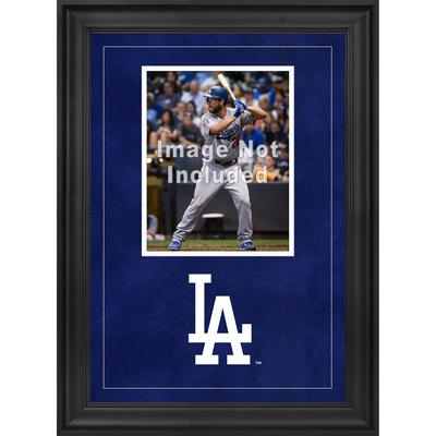Los Angeles Dodgers Deluxe gerahmter vertikaler Fotorahmen 8" x 10" mit Teamlogo Image