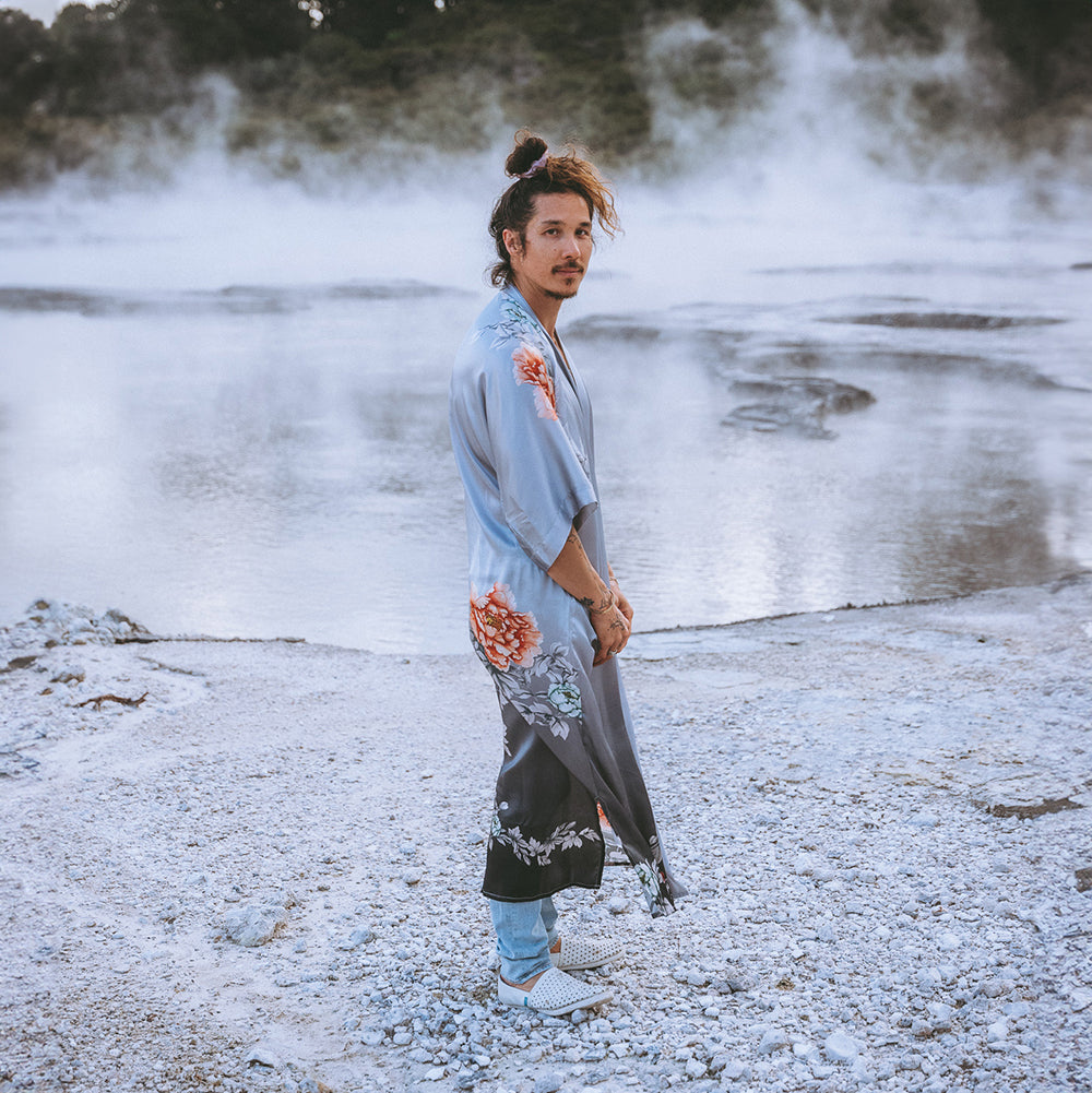 KIM+ONO Kimono Robe | Silk Botan Long Kimono Robe | Silk | Sea | Long