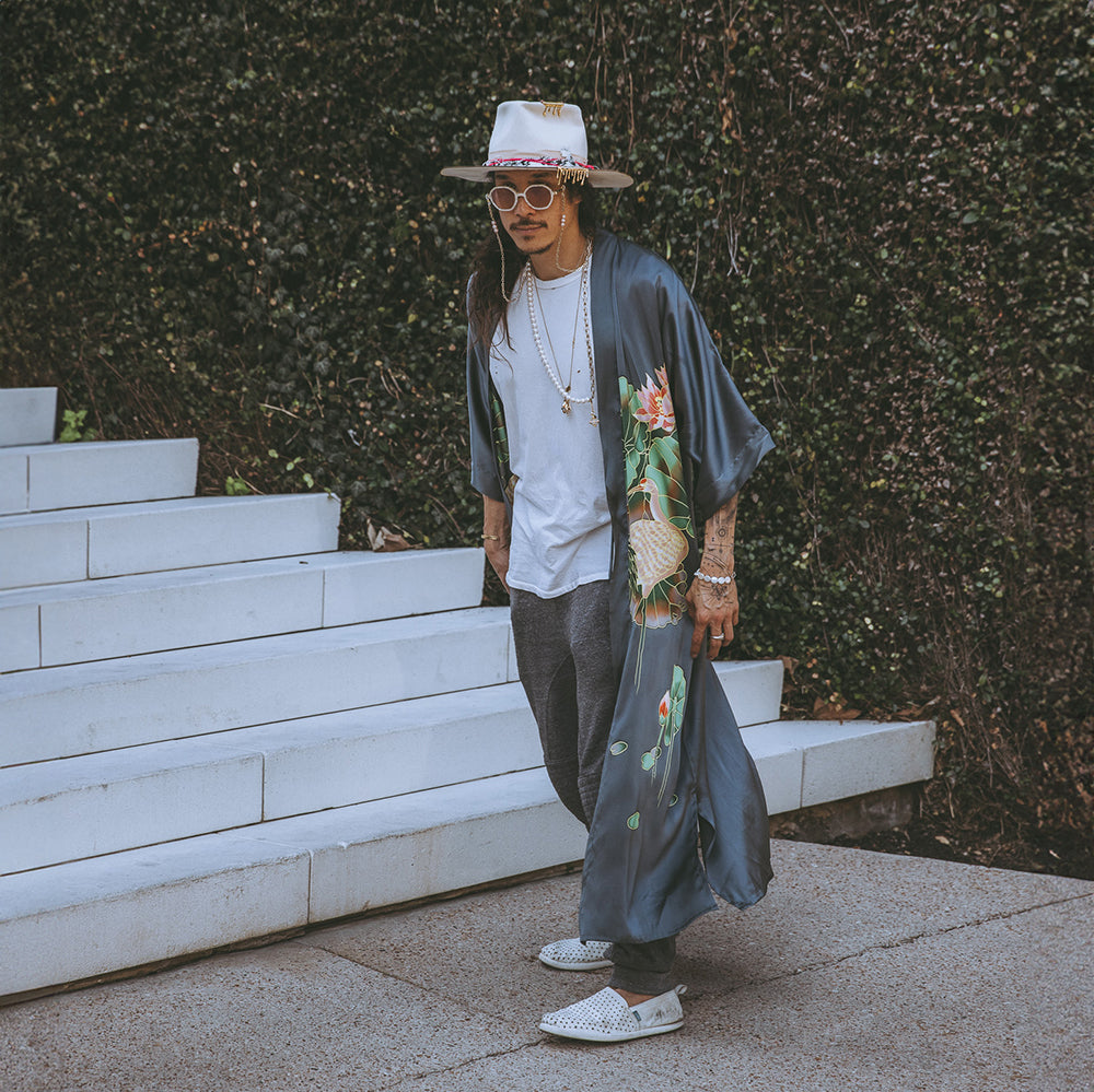 KIM+ONO Kimono Robe | Silk Handpainted Crane Long Kimono Robe | Silk | Night Shadow | Long