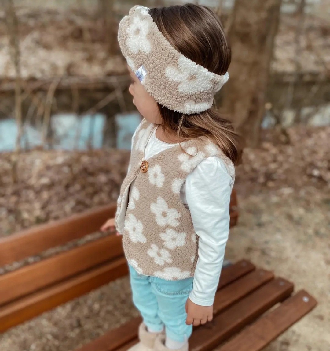 Kinder Weste Teddy Boucle | Kuschelweste Teddy mit Stoffauswahl | Mädchen Weste Frühling | Warme Weste | Leo | Herz Größenauswahl Gr 74-146