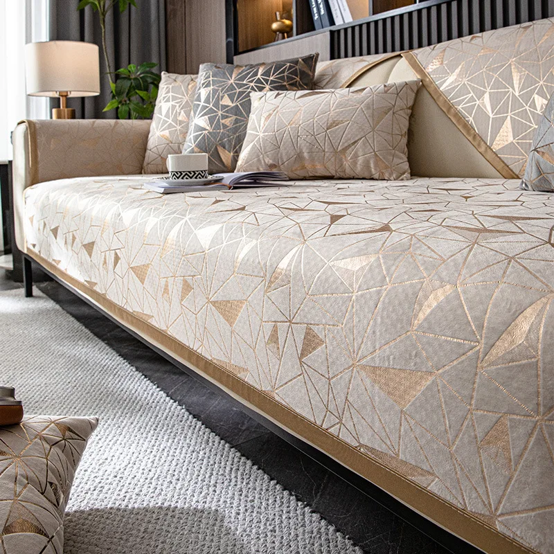 Leichtes Luxus-Sofa kissen High-End-Chenille-Bronzing-Bastel kissen vier Jahreszeiten universelle rutsch feste Sofa bezug Image