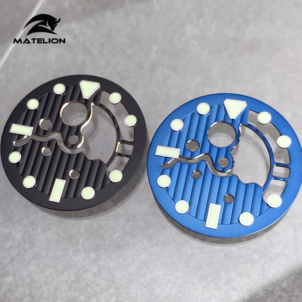 Matelion 29mm blau schwarz uhr zifferblatt leuchtend fit nh35 nh36 automatisches werk c3 lume hand hohl zifferblatt für 3,8 uhr krone Image