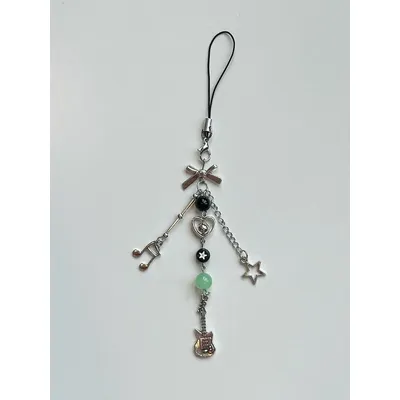 Y2k handmade matching tgswiiwagaa keychain exquisite aesthetics, simple green handmade bead