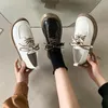Kleine Lederschuhe Frauen neue Einzels chuh Plattform Muffin Krawatte Rundkopf Mode Mary Jane Schuhe