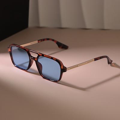 TEMU [ Eyewear] Vintage Square Fashion Fashion Glasses - Retro With Tortoiseshell Pattern, Small Frame, Pc Material, Ideal For & Activities, Eyeglass Case Image