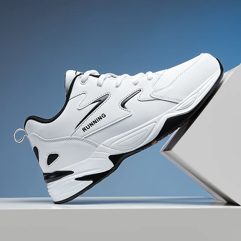2024 nuove scarpe per uomo Sneakers uomo casual scarpe da uomo tenis scarpe di lusso Trainer Race scarpe traspiranti mocassini alla moda in esecuzione